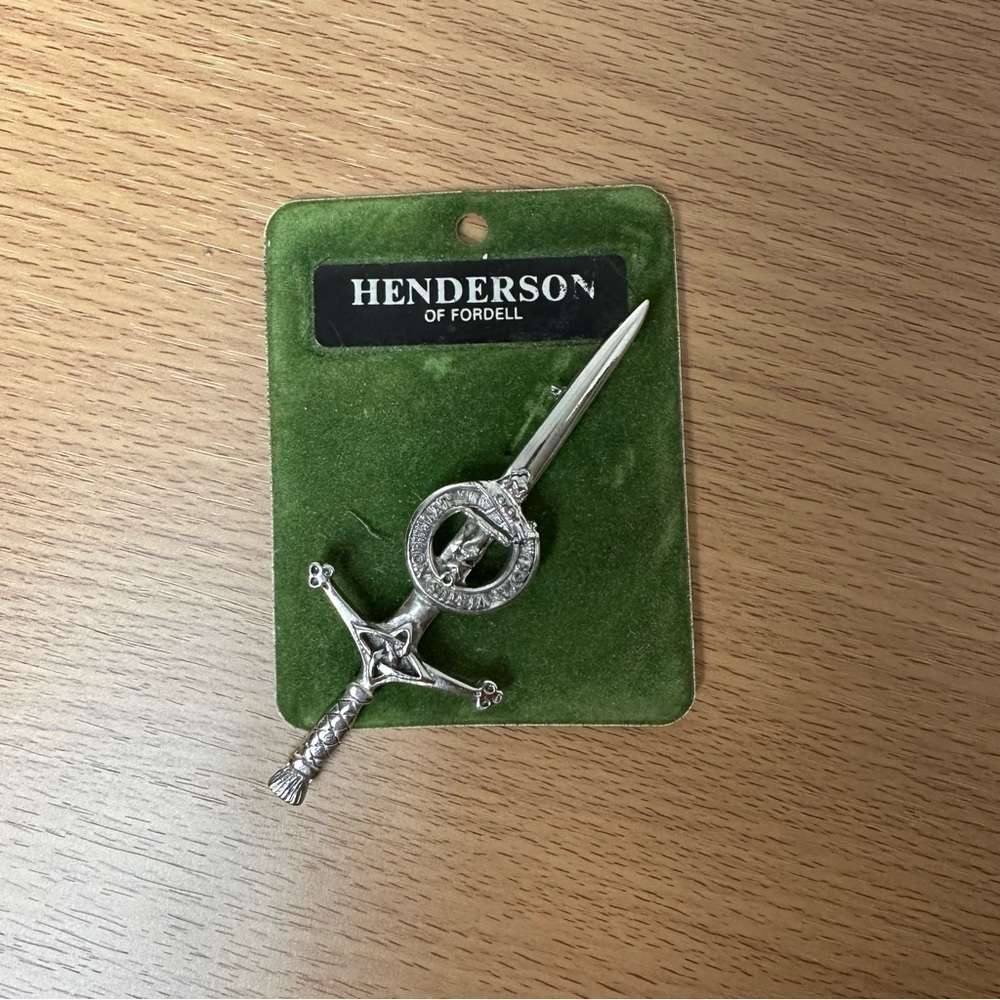 Clan Crest Badge